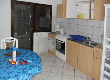 Adria, Vir, Stefan apartmanház konyha