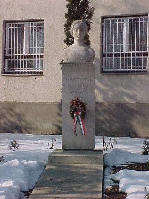 Nvadnk szobra